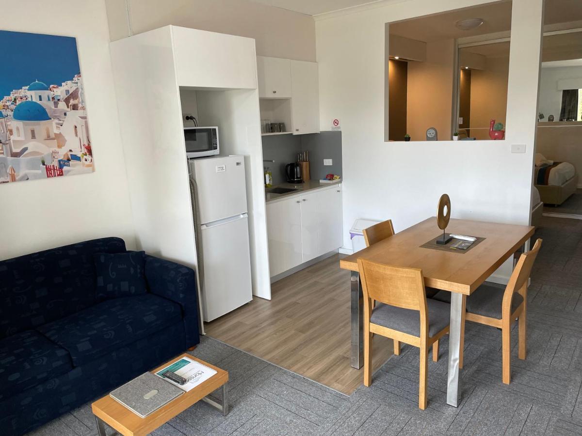 Morisset Serviced Apartments Exterior photo